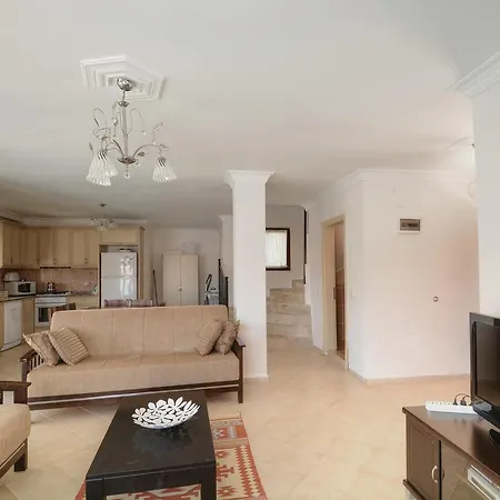 Villa Nesli 1 *